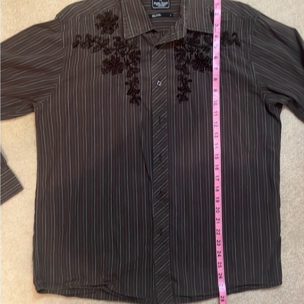 Marc Ecko Cut & Sew Embroidered Brown Button Up Shirt.  Sz - Picture 5 of 10
